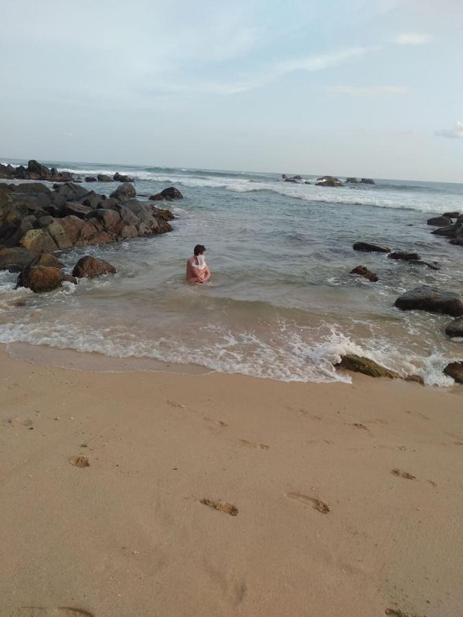 Near Beach Rest 乌纳瓦图纳 外观 照片